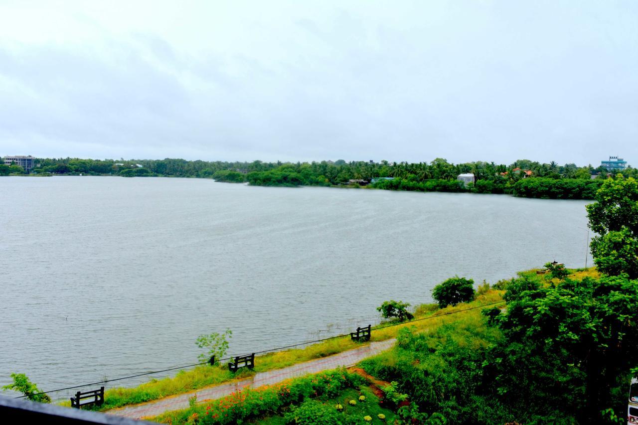 Lake City Resort Anuradhapura Eksteriør billede