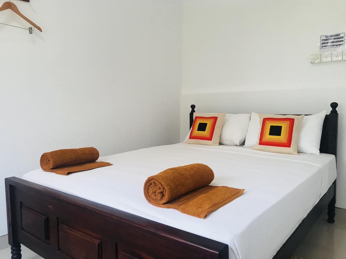 Lake City Resort Anuradhapura Eksteriør billede