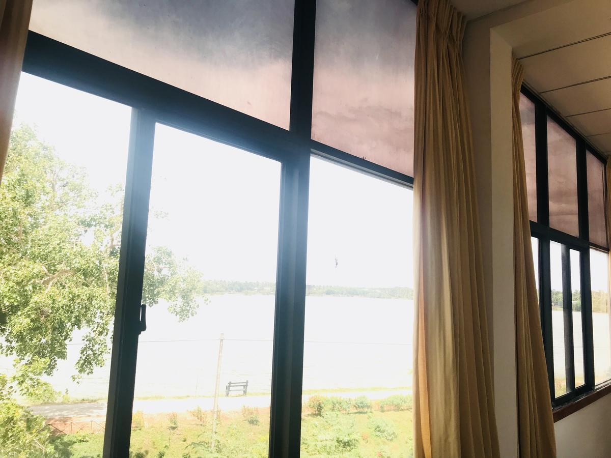 Lake City Resort Anuradhapura Værelse billede